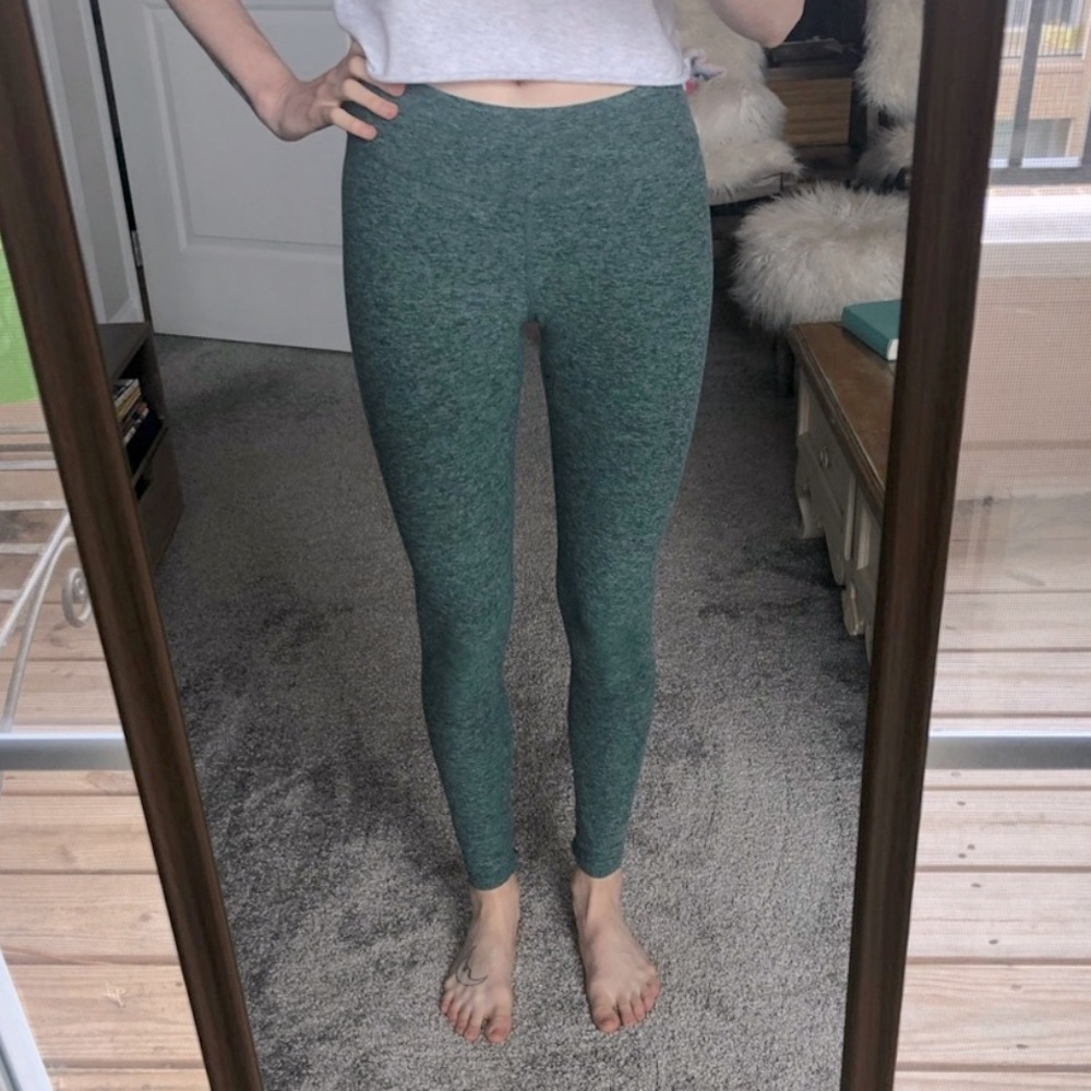 Green Beyond Yoga Spacedye Leggings w/ Black Crisscross Accents - M